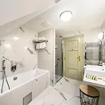 Bellevue 4*