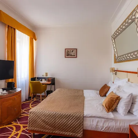 Bellevue Ξενοδοχείο 4*