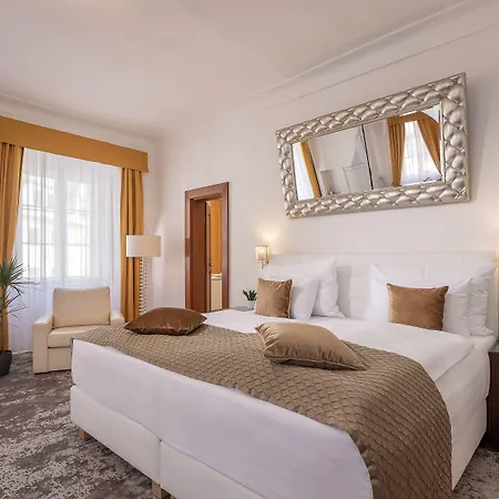 Bellevue Ξενοδοχείο 4*